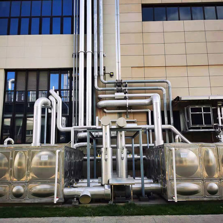 Akıllı sabit sıcaklık ve basınçlı su temini sistemleri arasındaki bağlantı nedir?